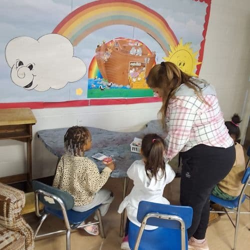 logo remodelación y pintura sencillo azul y blanco(1)